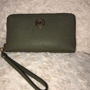 Michael Kors wristlet (Olive Green)